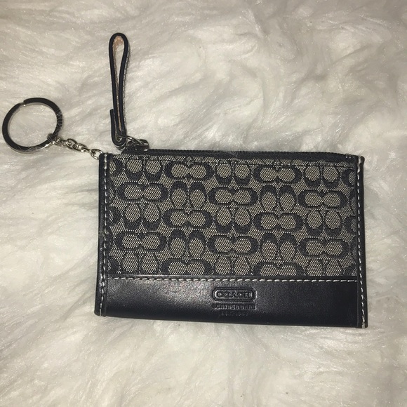 Coach signature key chain - Picture 2 of 7